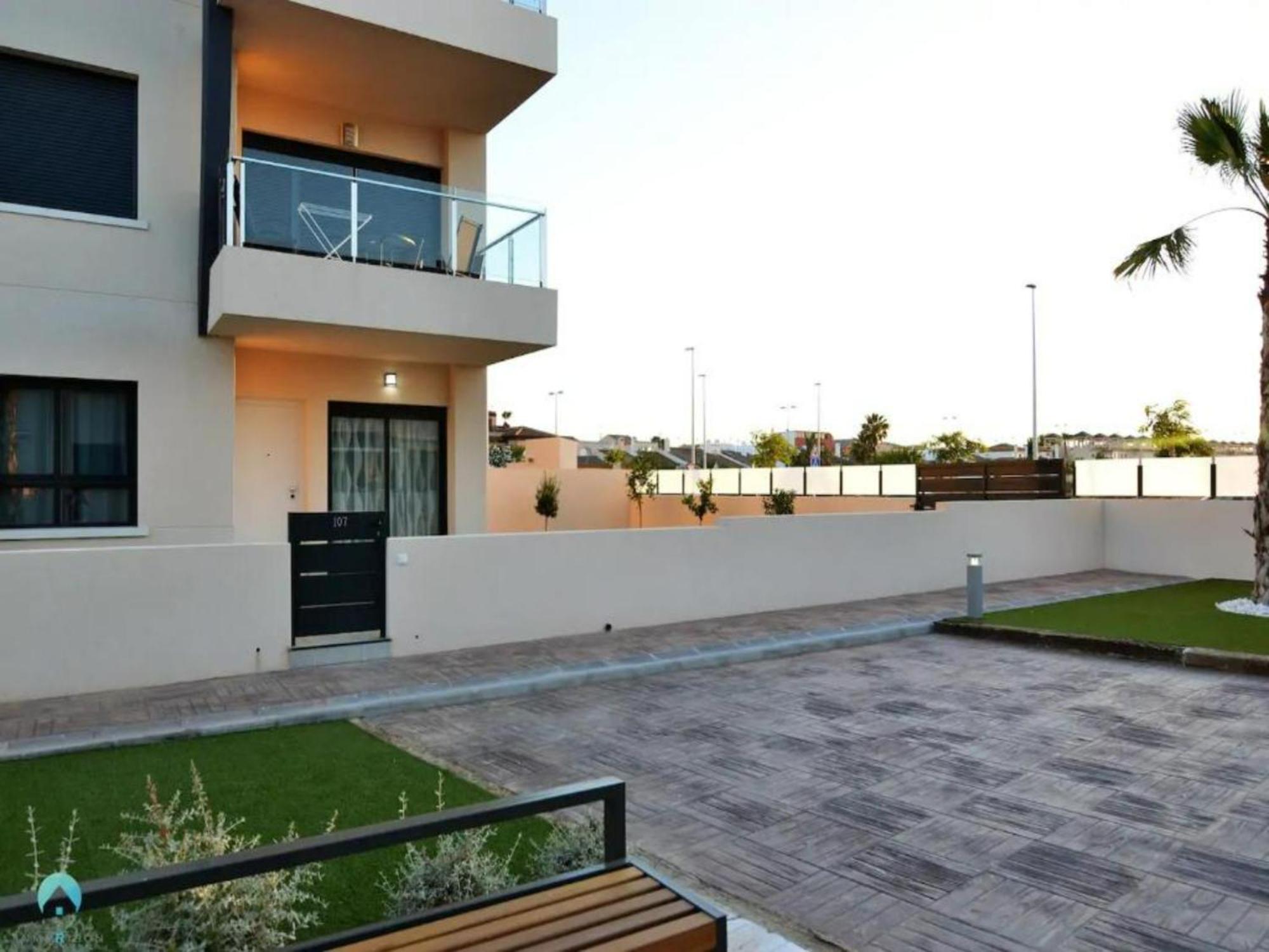 New Luxury Detached Villa With Pool At Beach Pilar de la Horadada Exterior photo